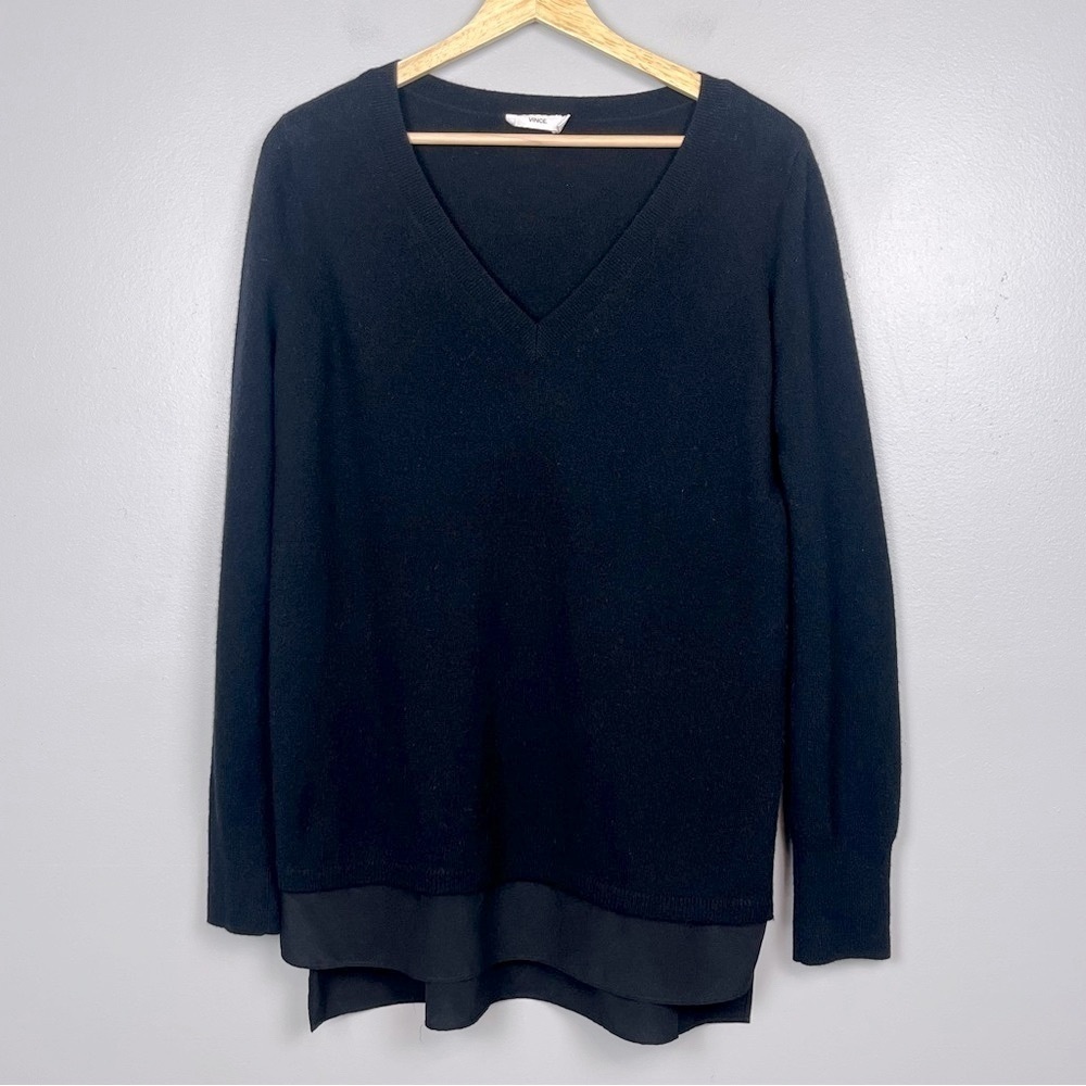 Vince women’s black wool cashmere blend silk trimmed v-neck sweater, small.